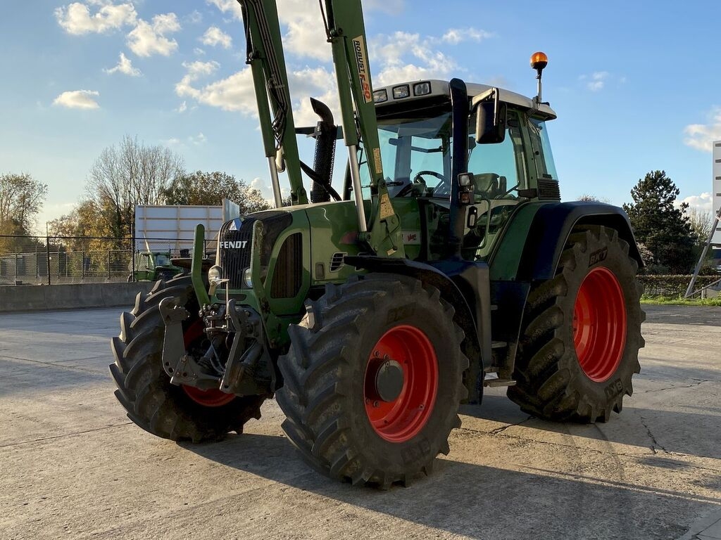 Fendt 714 Vario à Vendre Machines Agricoles Doccasion 2795